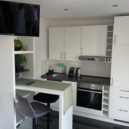 Ferienwohnung Mit Fussbodenheizung Nahe Messe, Gratis Parkplatz Und Abstellplatz E - Bike Hannover Exterior photo