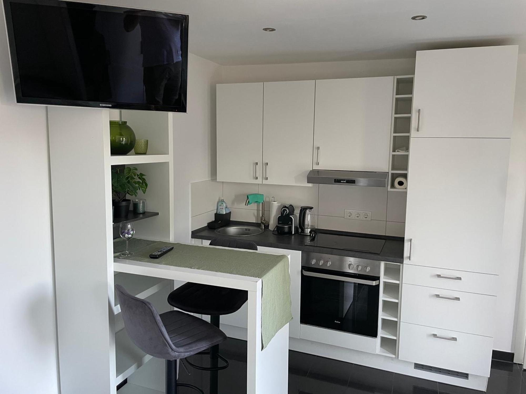 Ferienwohnung Mit Fussbodenheizung Nahe Messe, Gratis Parkplatz Und Abstellplatz E - Bike Hannover Exterior photo
